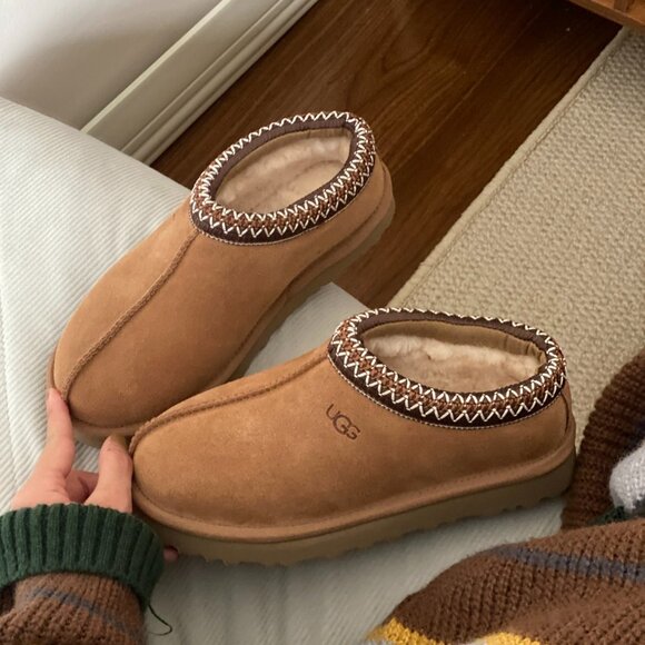 UGG Shoes - Women’s UGG Tasman slipper